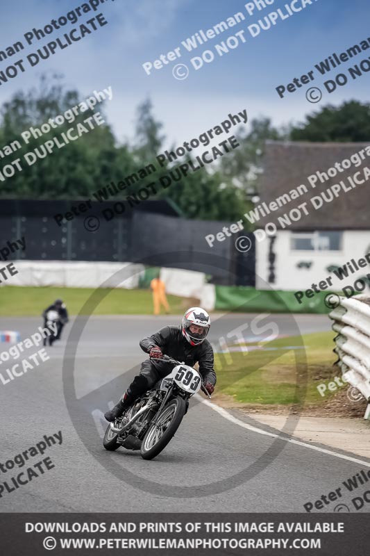 Vintage motorcycle club;eventdigitalimages;mallory park;mallory park trackday photographs;no limits trackdays;peter wileman photography;trackday digital images;trackday photos;vmcc festival 1000 bikes photographs